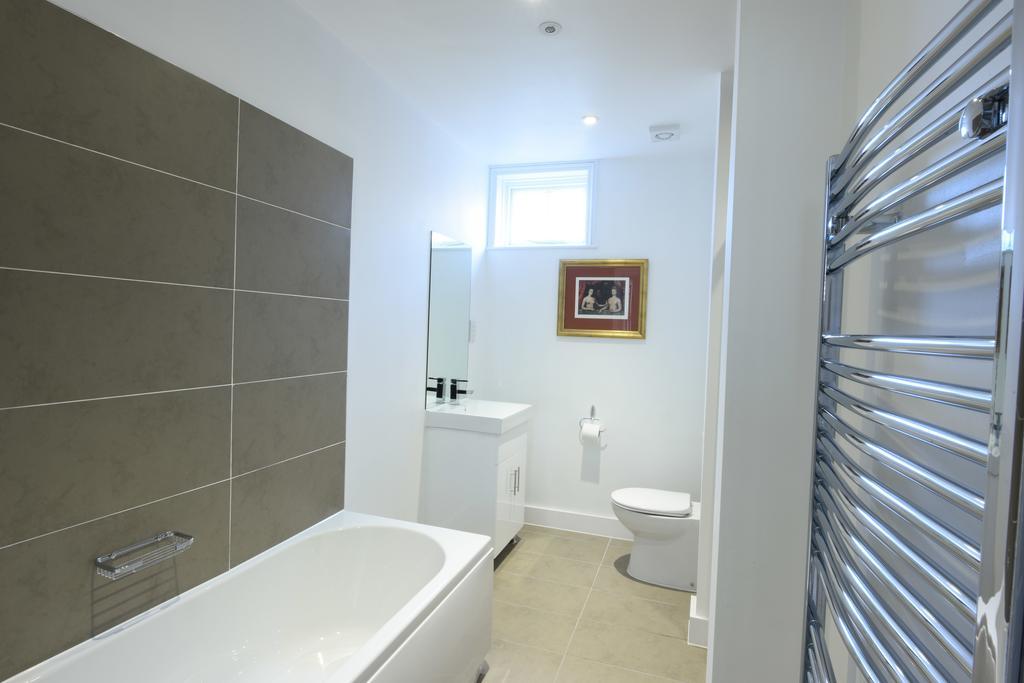 Woodstock Suites Charlton  Exteriör bild
