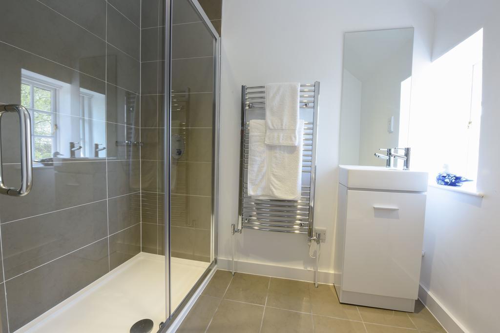 Woodstock Suites Charlton  Exteriör bild